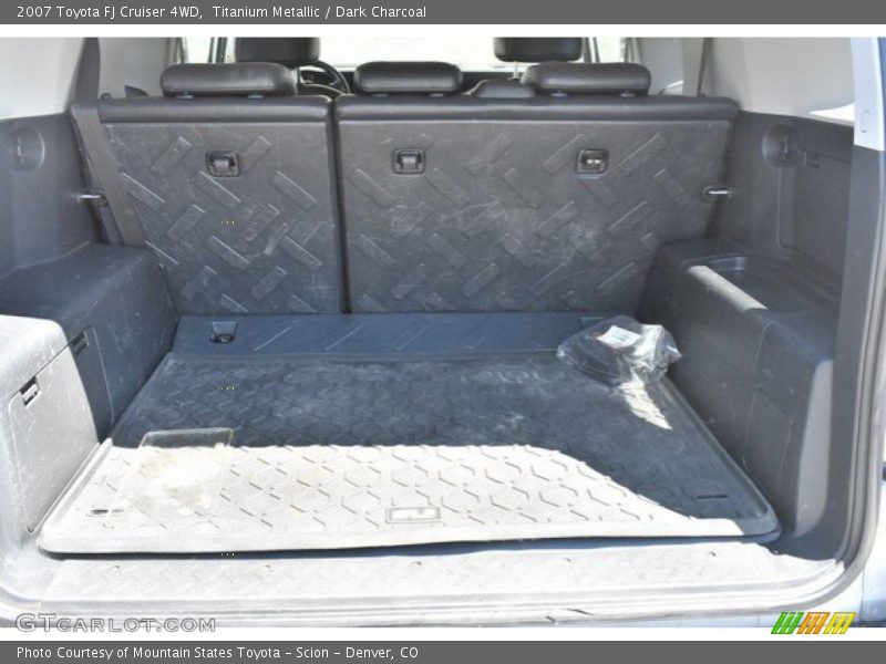 Titanium Metallic / Dark Charcoal 2007 Toyota FJ Cruiser 4WD