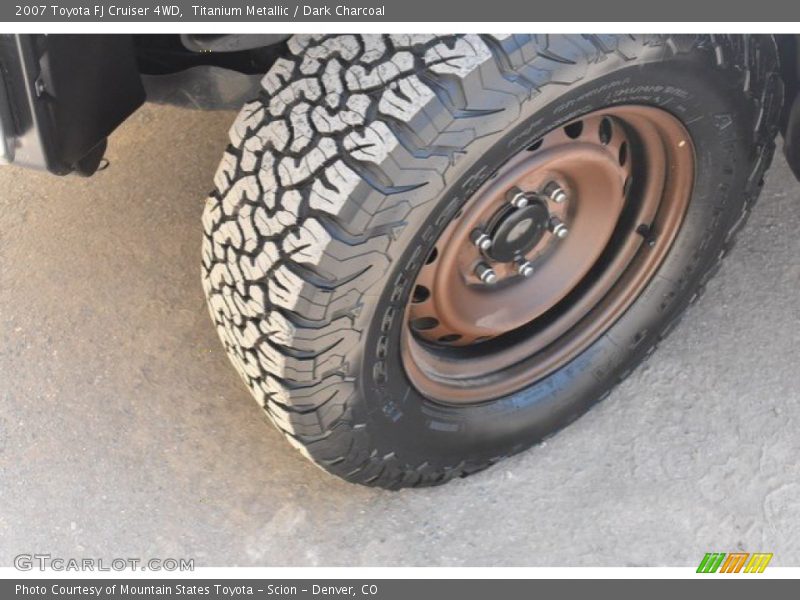 Titanium Metallic / Dark Charcoal 2007 Toyota FJ Cruiser 4WD