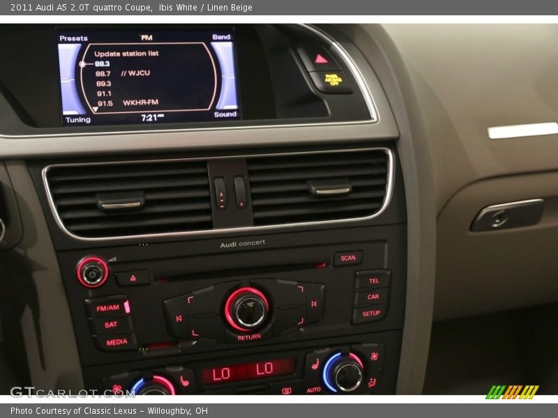 Ibis White / Linen Beige 2011 Audi A5 2.0T quattro Coupe