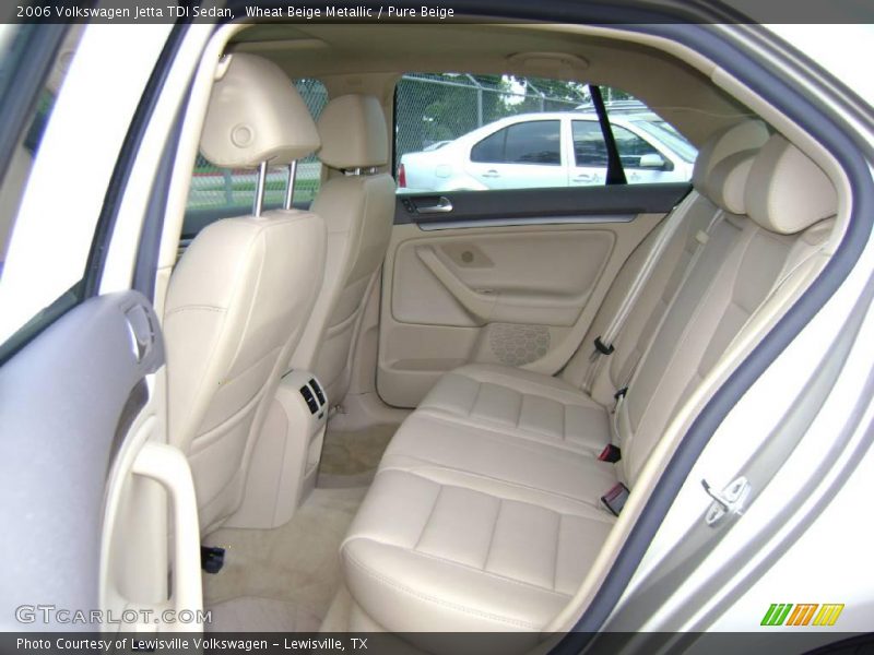 Wheat Beige Metallic / Pure Beige 2006 Volkswagen Jetta TDI Sedan