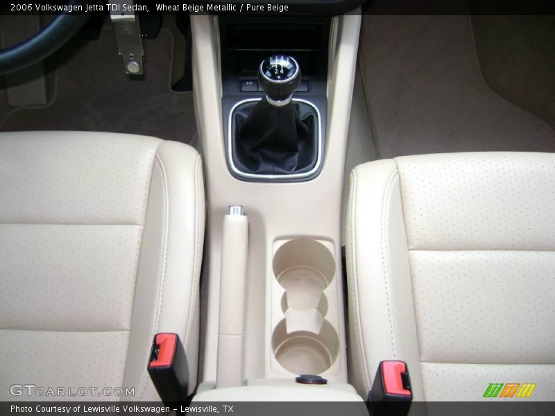 Wheat Beige Metallic / Pure Beige 2006 Volkswagen Jetta TDI Sedan