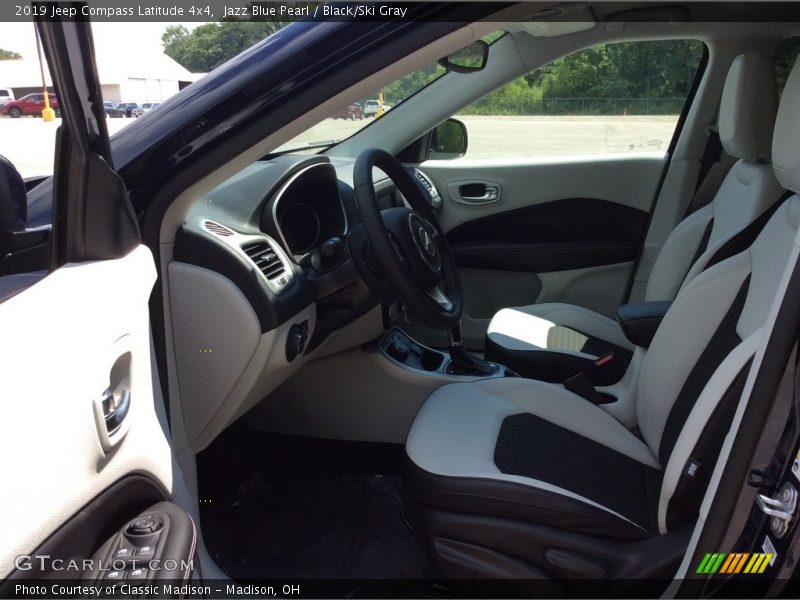 Jazz Blue Pearl / Black/Ski Gray 2019 Jeep Compass Latitude 4x4