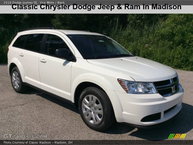 Vice White / Black 2019 Dodge Journey SE
