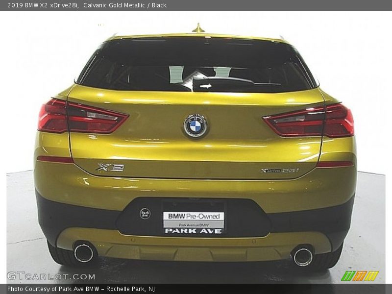 Galvanic Gold Metallic / Black 2019 BMW X2 xDrive28i