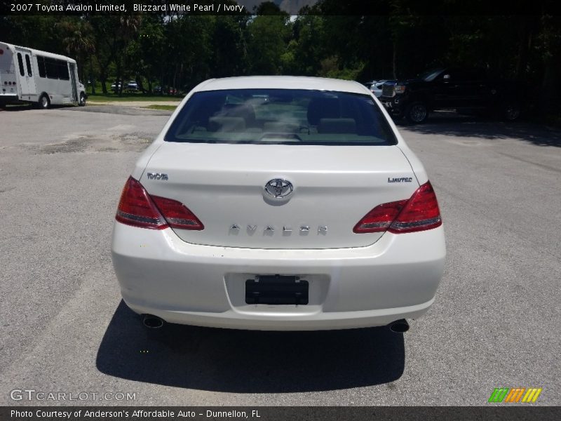 Blizzard White Pearl / Ivory 2007 Toyota Avalon Limited