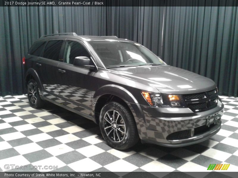 Granite Pearl-Coat / Black 2017 Dodge Journey SE AWD