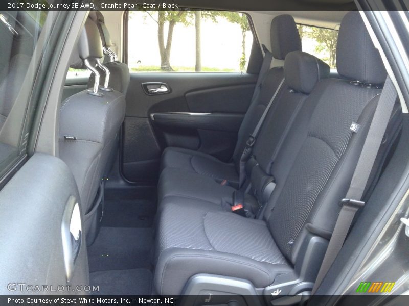 Granite Pearl-Coat / Black 2017 Dodge Journey SE AWD