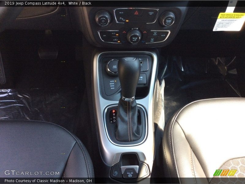 White / Black 2019 Jeep Compass Latitude 4x4