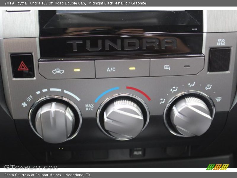 Midnight Black Metallic / Graphite 2019 Toyota Tundra TSS Off Road Double Cab