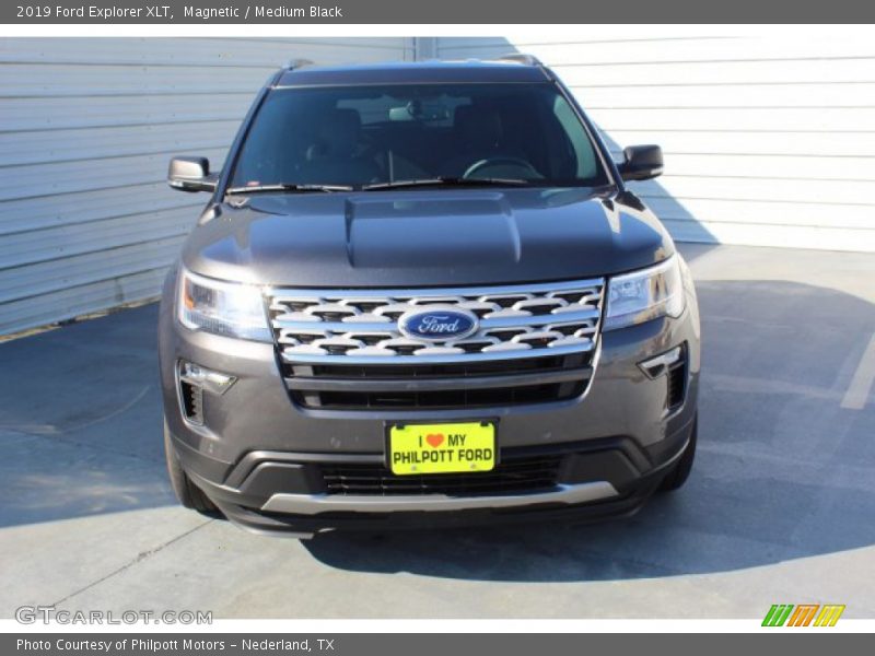 Magnetic / Medium Black 2019 Ford Explorer XLT