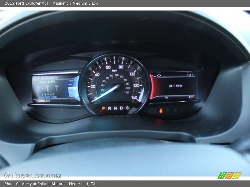 Magnetic / Medium Black 2019 Ford Explorer XLT