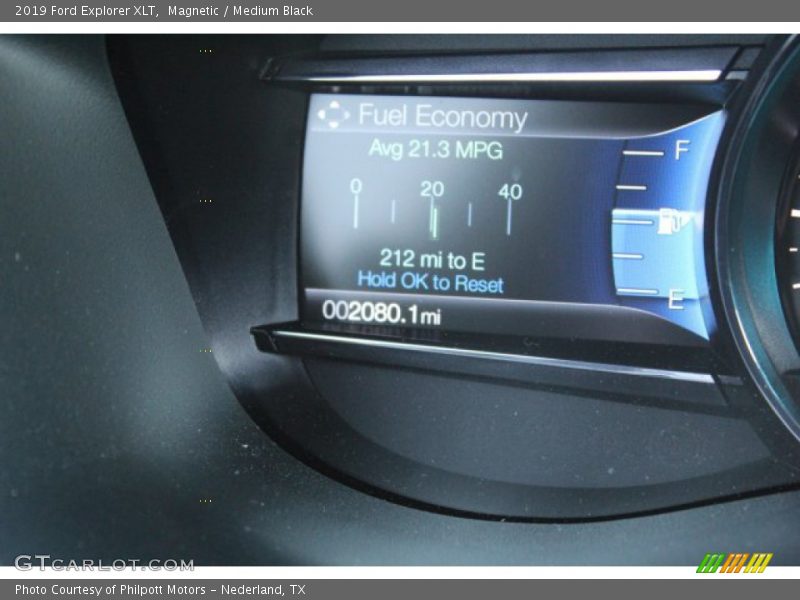 Magnetic / Medium Black 2019 Ford Explorer XLT