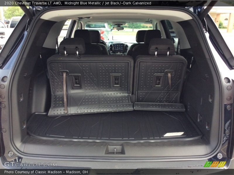Midnight Blue Metallic / Jet Black/­Dark Galvanized 2020 Chevrolet Traverse LT AWD