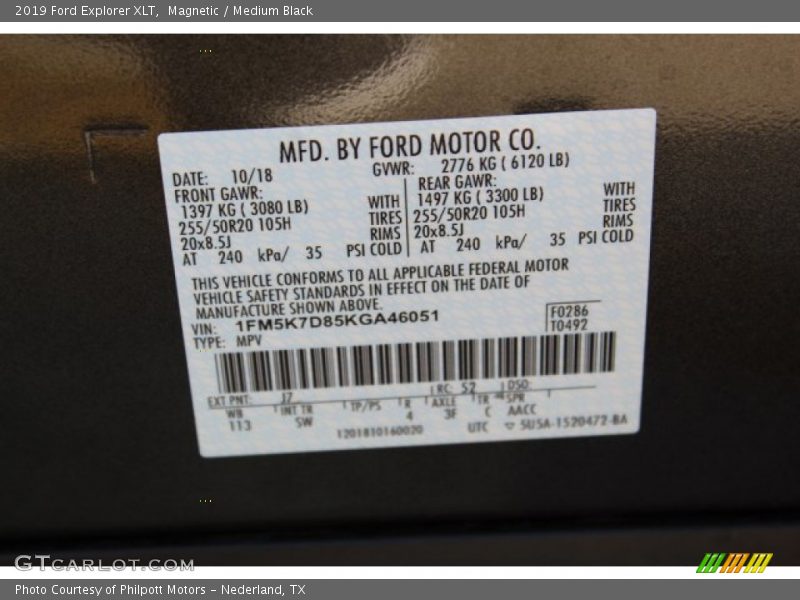 Magnetic / Medium Black 2019 Ford Explorer XLT