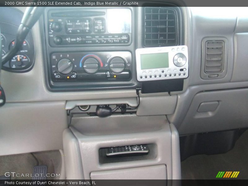 Indigo Blue Metallic / Graphite 2000 GMC Sierra 1500 SLE Extended Cab
