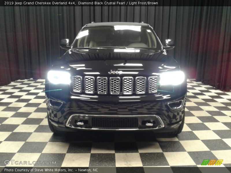 Diamond Black Crystal Pearl / Light Frost/Brown 2019 Jeep Grand Cherokee Overland 4x4