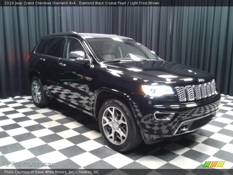 Diamond Black Crystal Pearl / Light Frost/Brown 2019 Jeep Grand Cherokee Overland 4x4