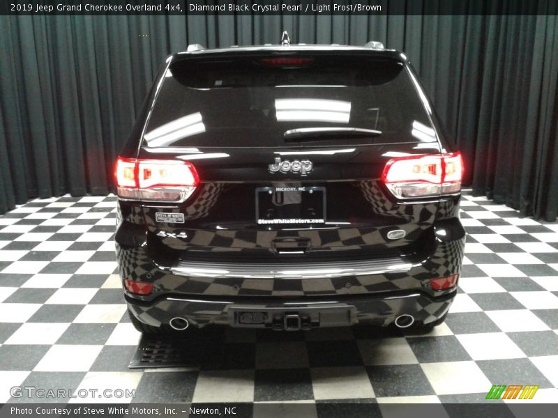 Diamond Black Crystal Pearl / Light Frost/Brown 2019 Jeep Grand Cherokee Overland 4x4