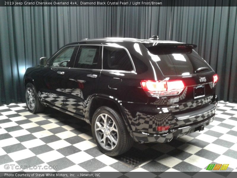 Diamond Black Crystal Pearl / Light Frost/Brown 2019 Jeep Grand Cherokee Overland 4x4