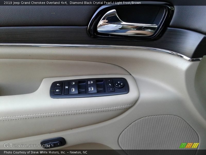 Diamond Black Crystal Pearl / Light Frost/Brown 2019 Jeep Grand Cherokee Overland 4x4