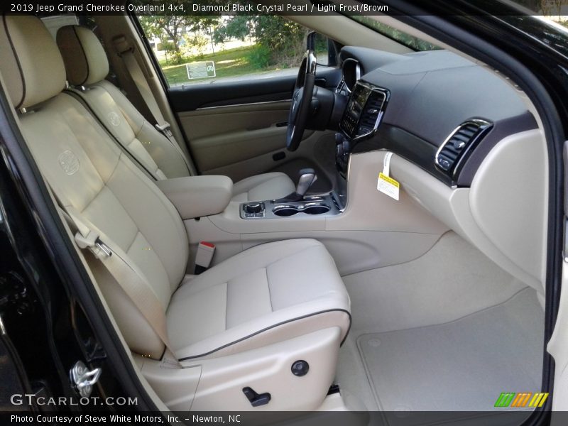 Diamond Black Crystal Pearl / Light Frost/Brown 2019 Jeep Grand Cherokee Overland 4x4