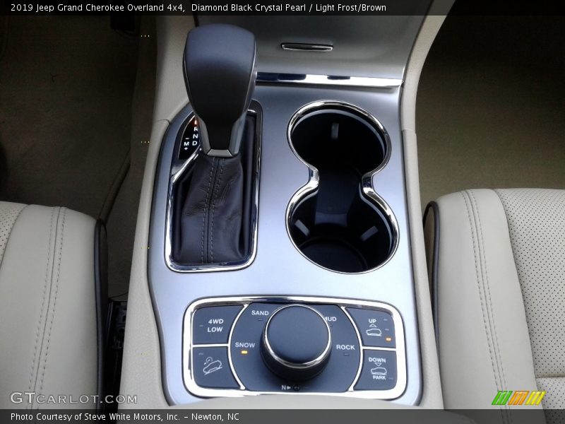 Diamond Black Crystal Pearl / Light Frost/Brown 2019 Jeep Grand Cherokee Overland 4x4