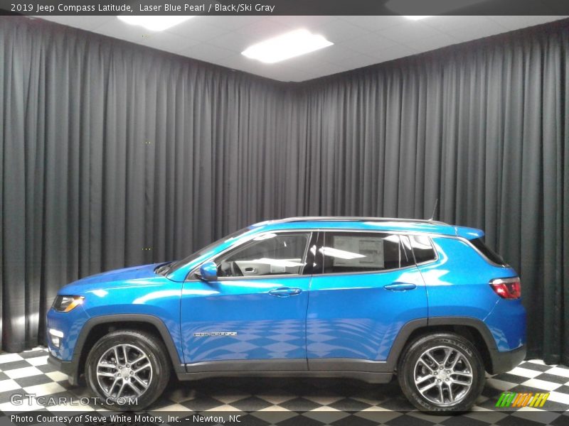 Laser Blue Pearl / Black/Ski Gray 2019 Jeep Compass Latitude