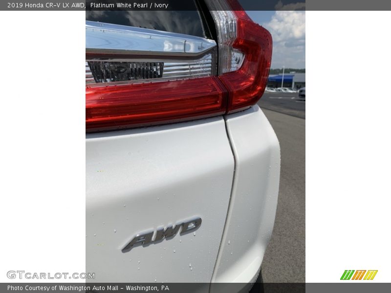 Platinum White Pearl / Ivory 2019 Honda CR-V LX AWD