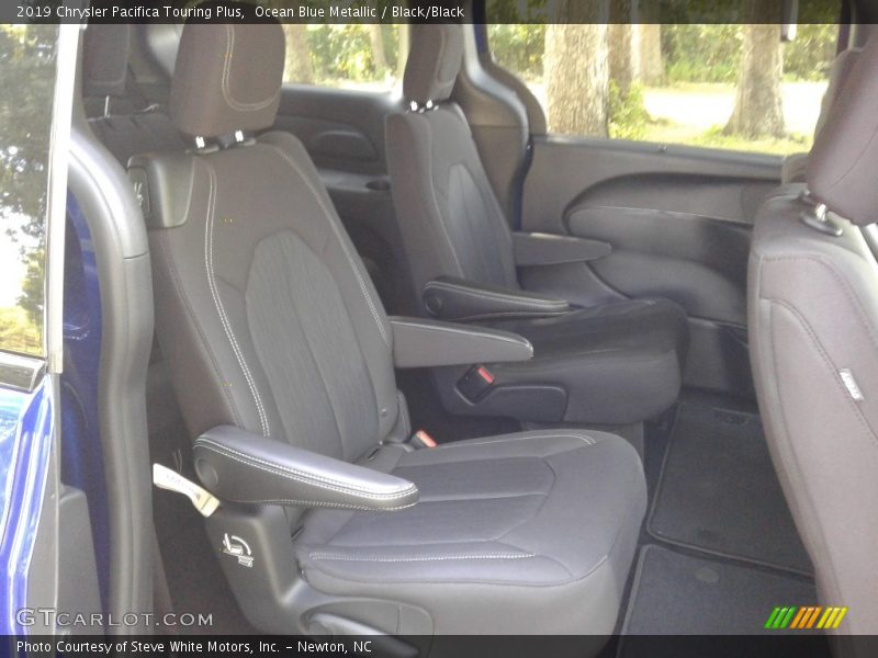 Ocean Blue Metallic / Black/Black 2019 Chrysler Pacifica Touring Plus