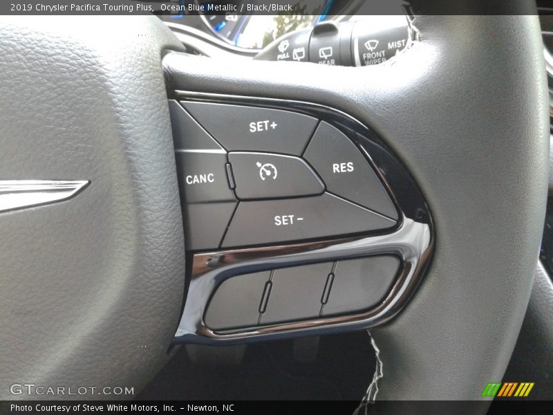 Ocean Blue Metallic / Black/Black 2019 Chrysler Pacifica Touring Plus