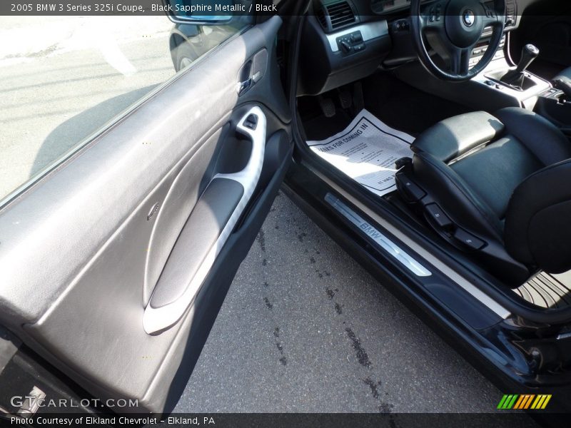 Black Sapphire Metallic / Black 2005 BMW 3 Series 325i Coupe