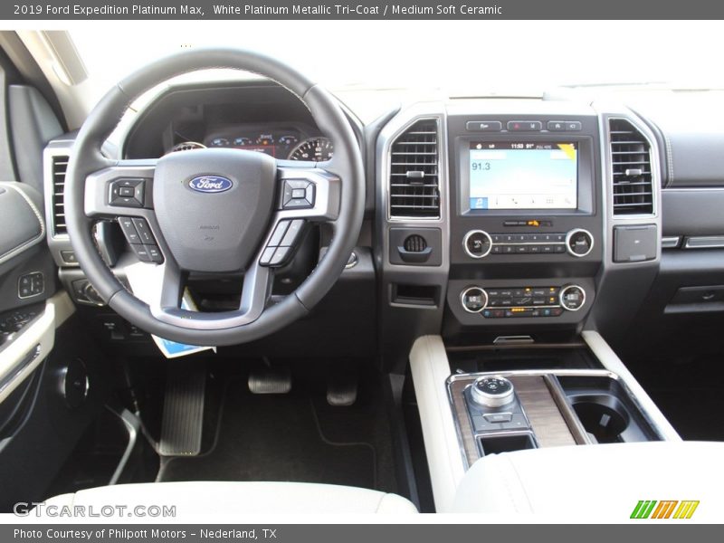 White Platinum Metallic Tri-Coat / Medium Soft Ceramic 2019 Ford Expedition Platinum Max