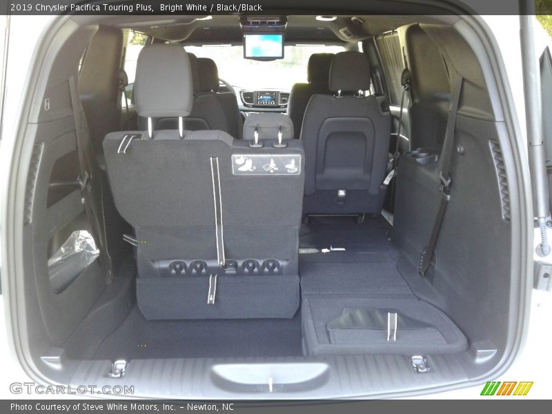 Bright White / Black/Black 2019 Chrysler Pacifica Touring Plus