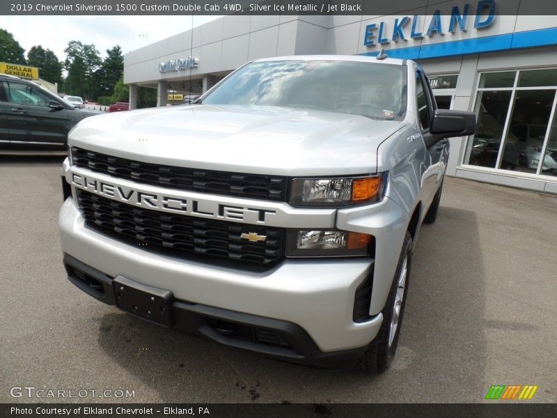 Silver Ice Metallic / Jet Black 2019 Chevrolet Silverado 1500 Custom Double Cab 4WD