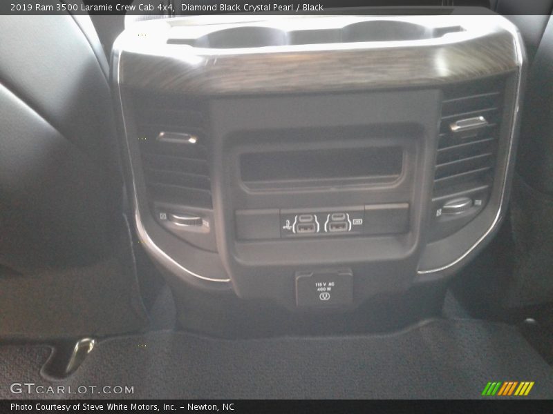 Diamond Black Crystal Pearl / Black 2019 Ram 3500 Laramie Crew Cab 4x4
