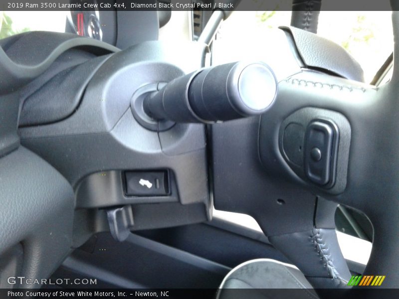 Diamond Black Crystal Pearl / Black 2019 Ram 3500 Laramie Crew Cab 4x4