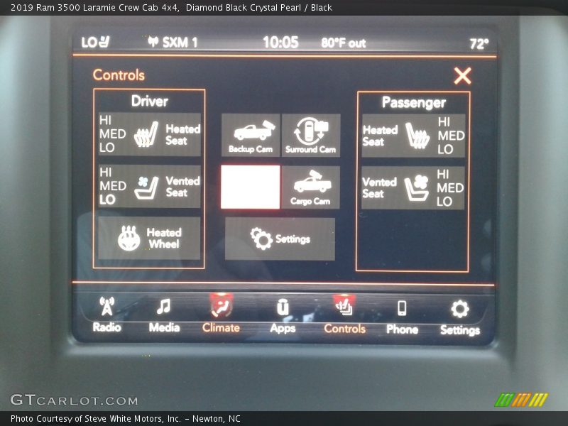 Controls of 2019 3500 Laramie Crew Cab 4x4