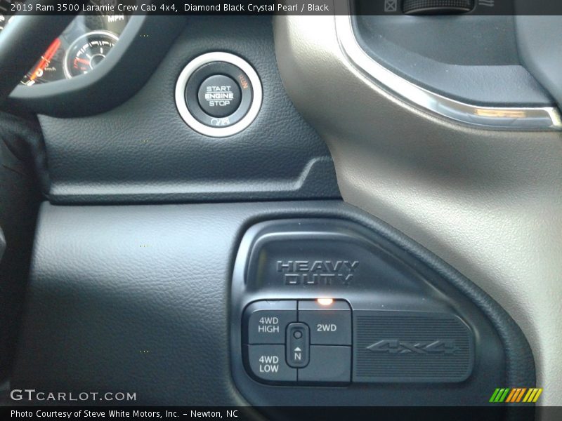 Controls of 2019 3500 Laramie Crew Cab 4x4