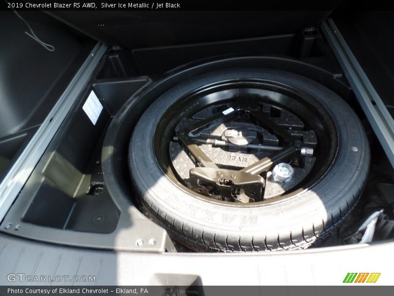Silver Ice Metallic / Jet Black 2019 Chevrolet Blazer RS AWD