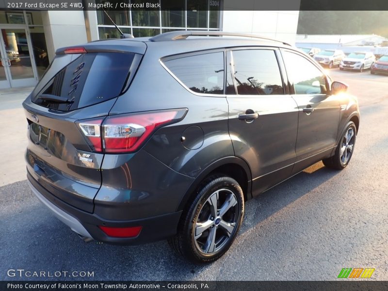 Magnetic / Charcoal Black 2017 Ford Escape SE 4WD
