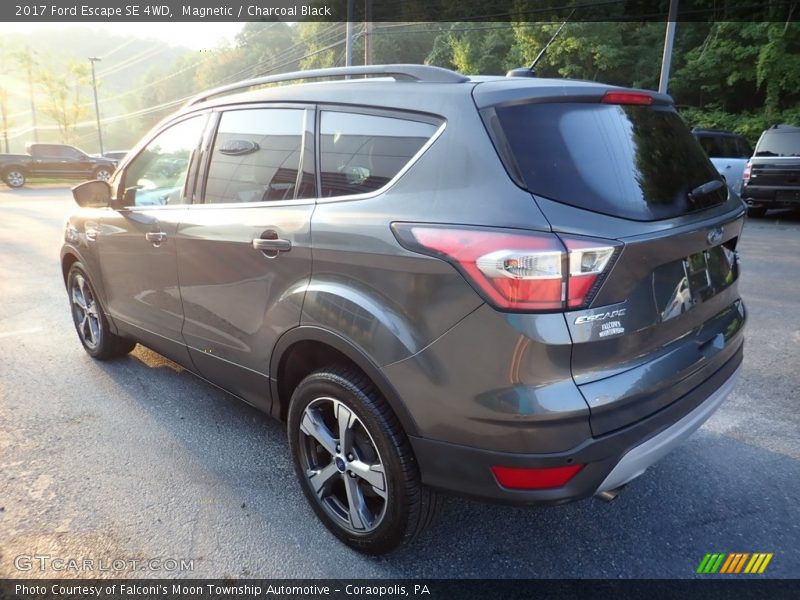 Magnetic / Charcoal Black 2017 Ford Escape SE 4WD