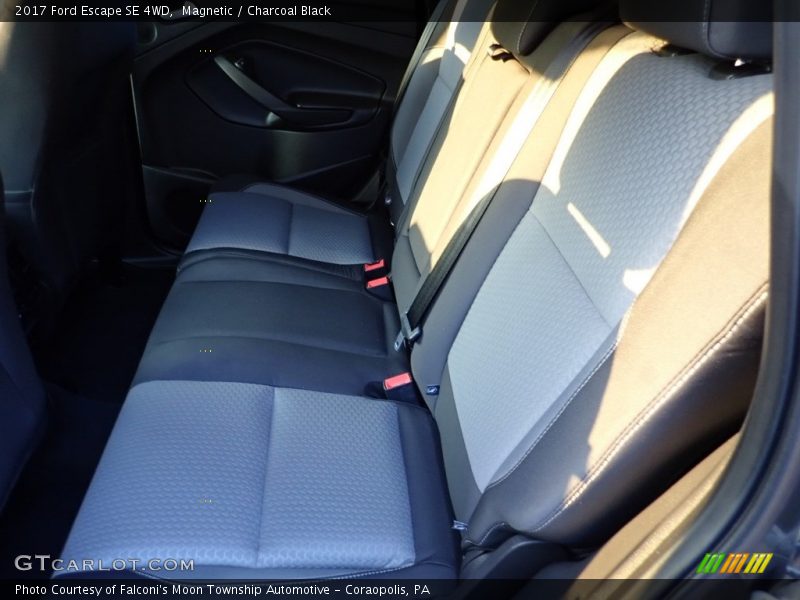 Magnetic / Charcoal Black 2017 Ford Escape SE 4WD