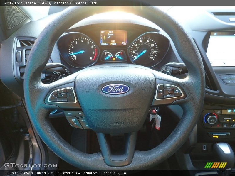 Magnetic / Charcoal Black 2017 Ford Escape SE 4WD