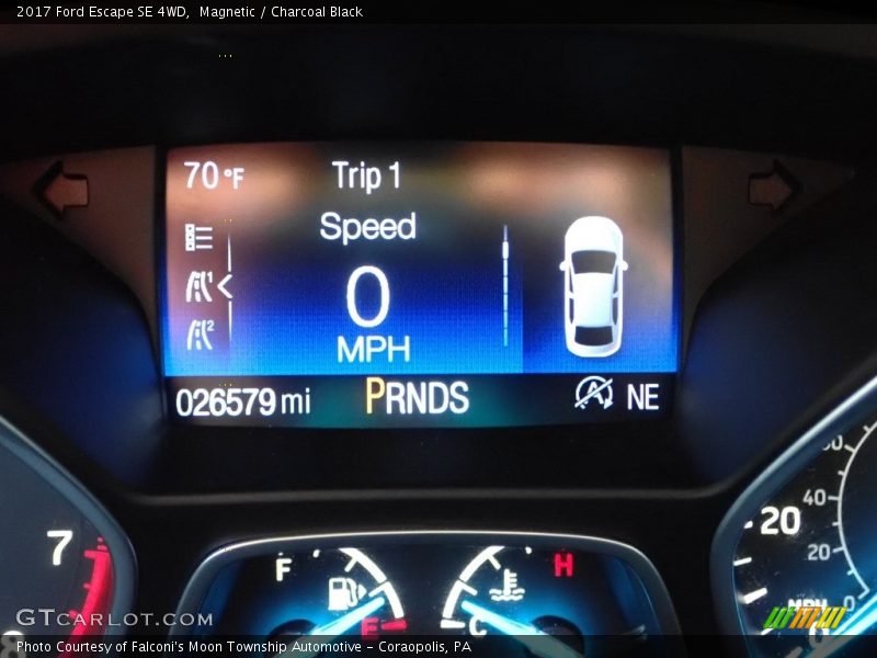 Magnetic / Charcoal Black 2017 Ford Escape SE 4WD