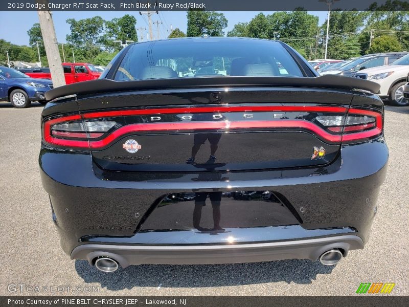 Pitch Black / Ruby Red/Black 2019 Dodge Charger R/T Scat Pack