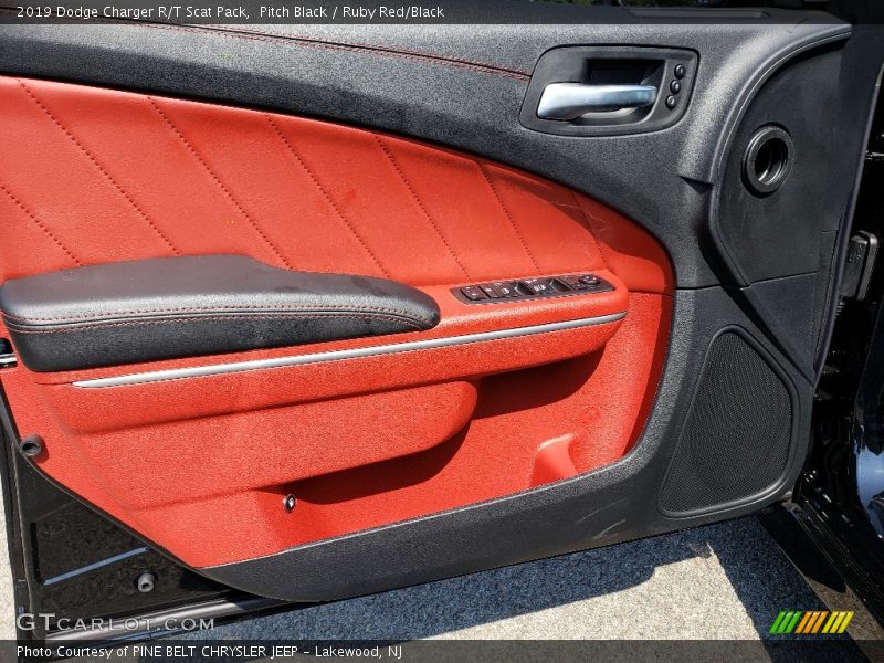 Pitch Black / Ruby Red/Black 2019 Dodge Charger R/T Scat Pack