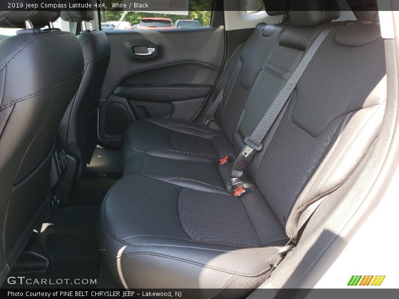 White / Black 2019 Jeep Compass Latitude 4x4