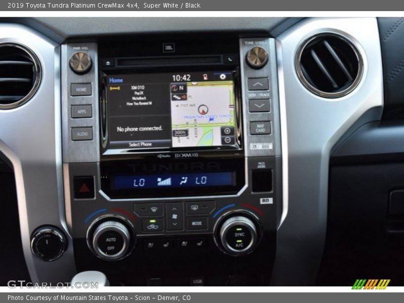 Super White / Black 2019 Toyota Tundra Platinum CrewMax 4x4