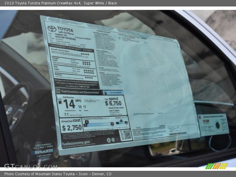 Super White / Black 2019 Toyota Tundra Platinum CrewMax 4x4