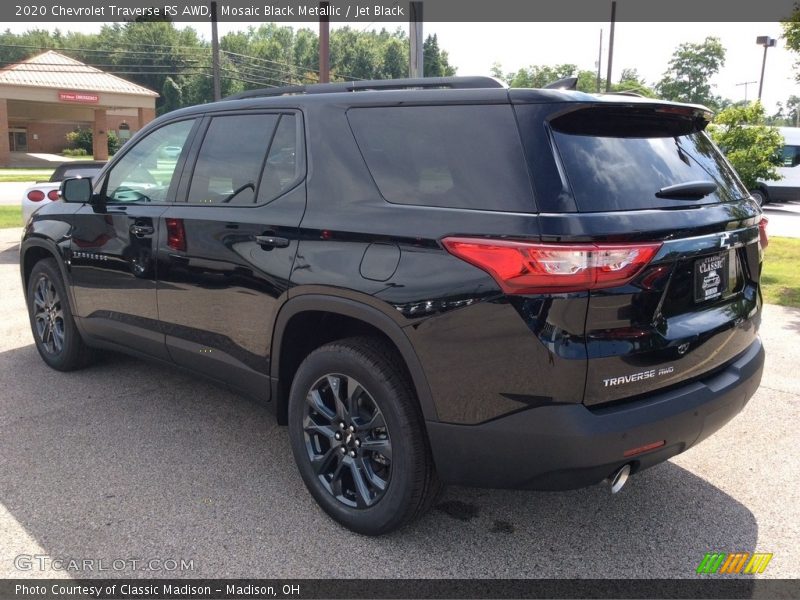 Mosaic Black Metallic / Jet Black 2020 Chevrolet Traverse RS AWD